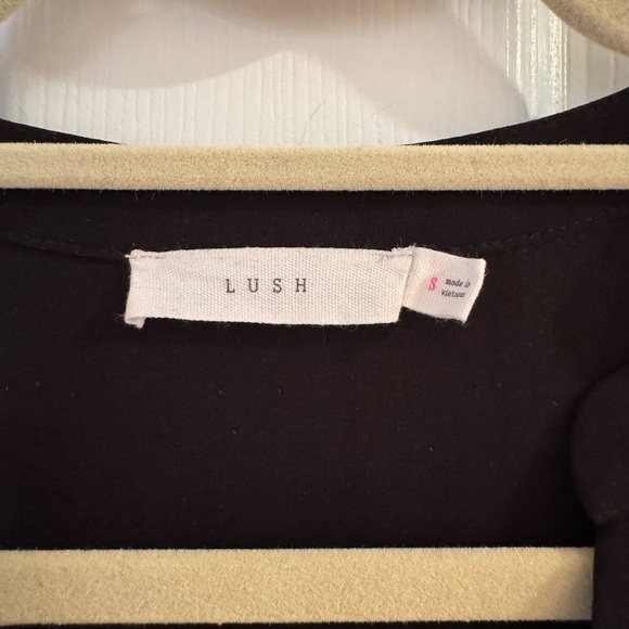 Lush Black Sleeveless Blouse Dress - Picture 2 of 3